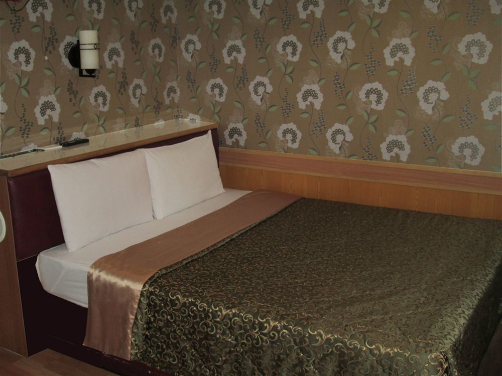 One Plus One Hotel Tajpej Buitenkant foto